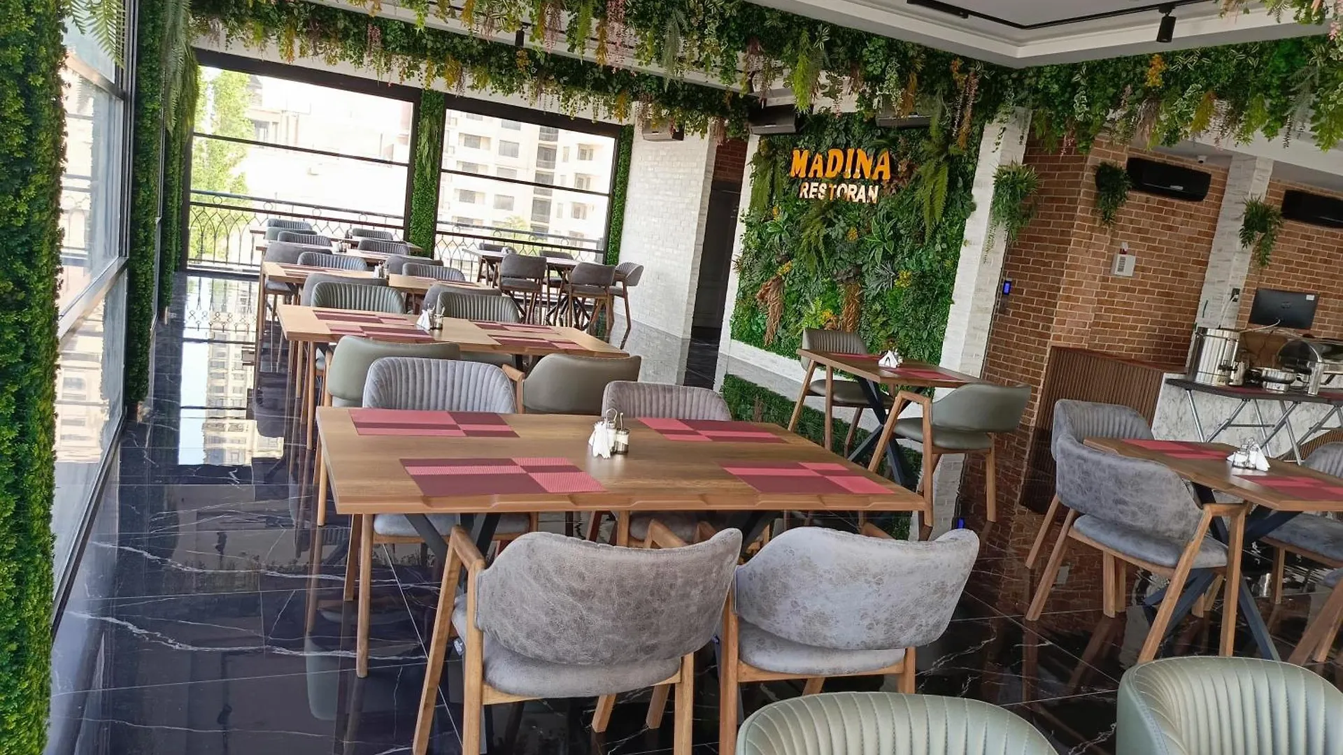 ***  Madina-Zamzam Halal Hotels Group Baku Azerbeijão