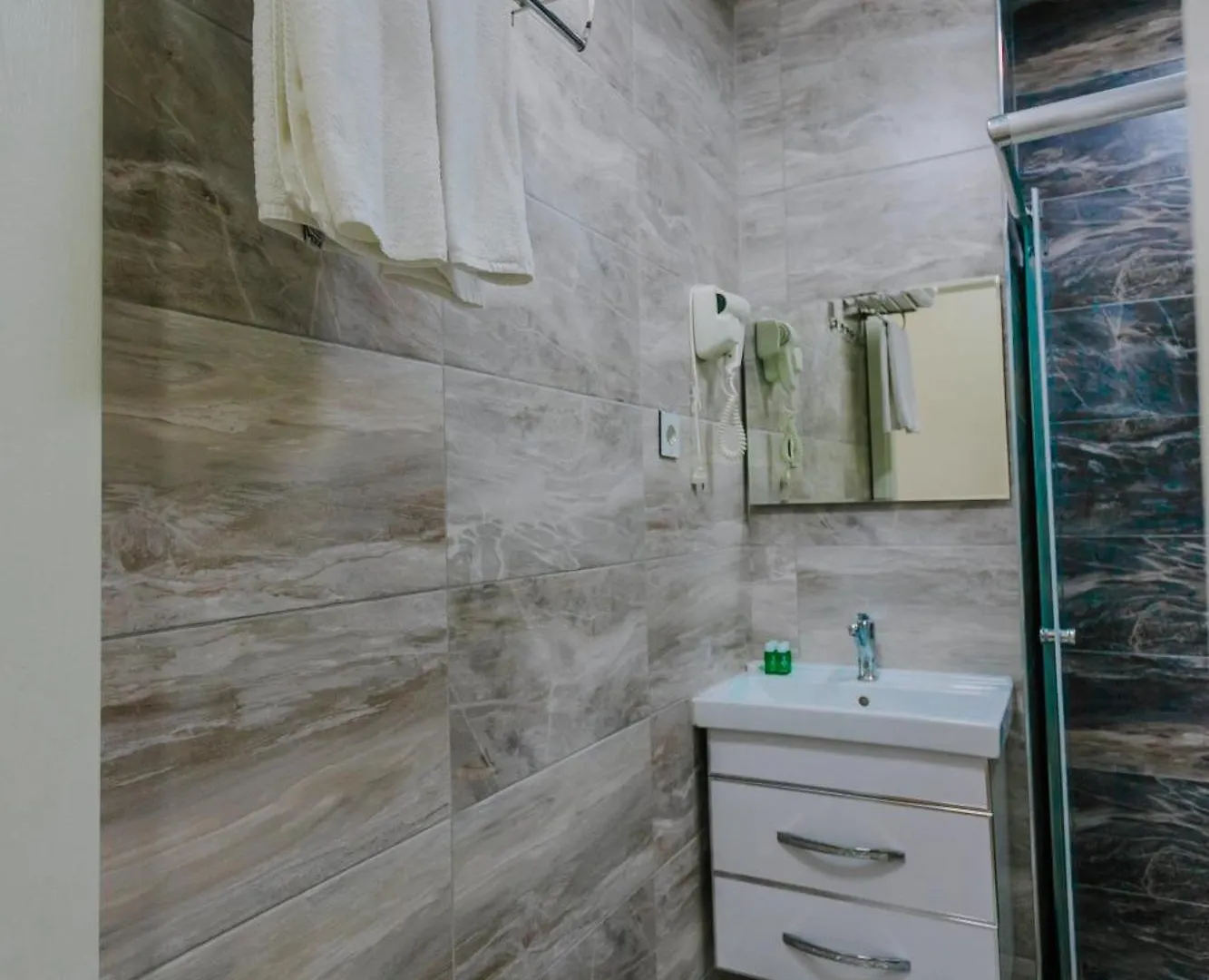 Madina-Zamzam Halal Hotels Group Baku